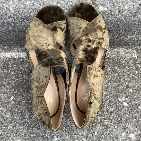 CAbi Interlock Olive Crushed Velvet Chunky Heel Shoes Open Toe Size 7 - Picture 9 of 14